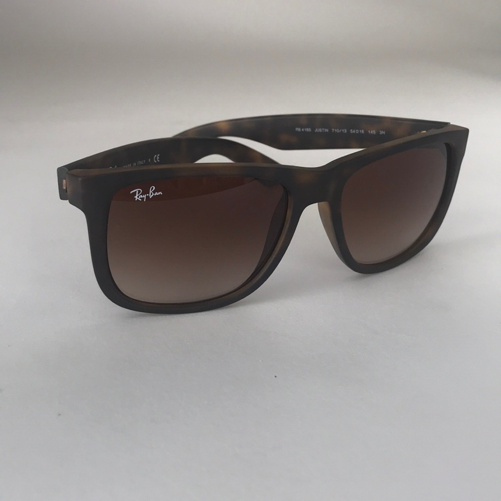 Ray•Ban Sunglasses🕶